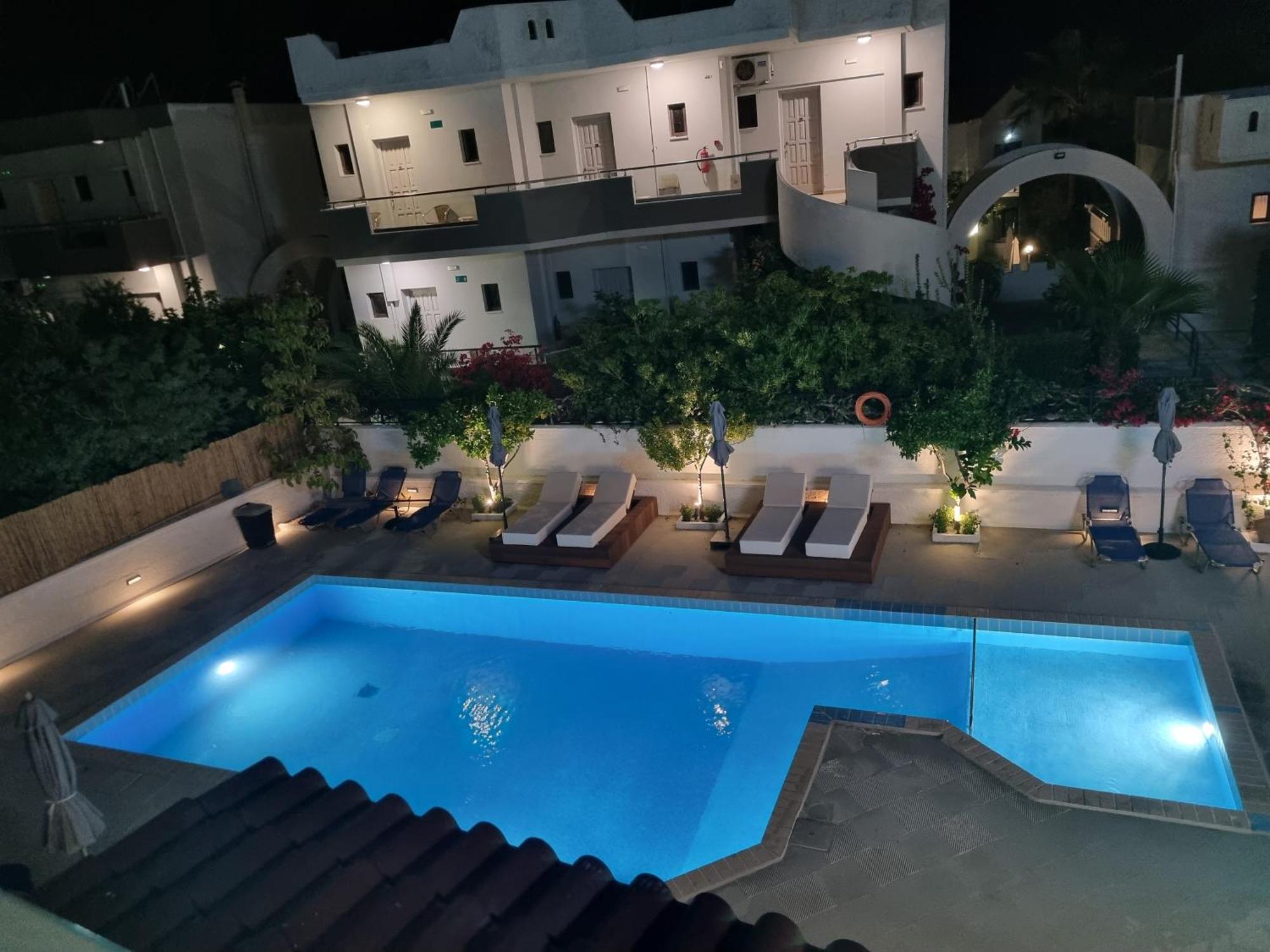 Eloque Simple Living Space Kato Daratso Exterior foto